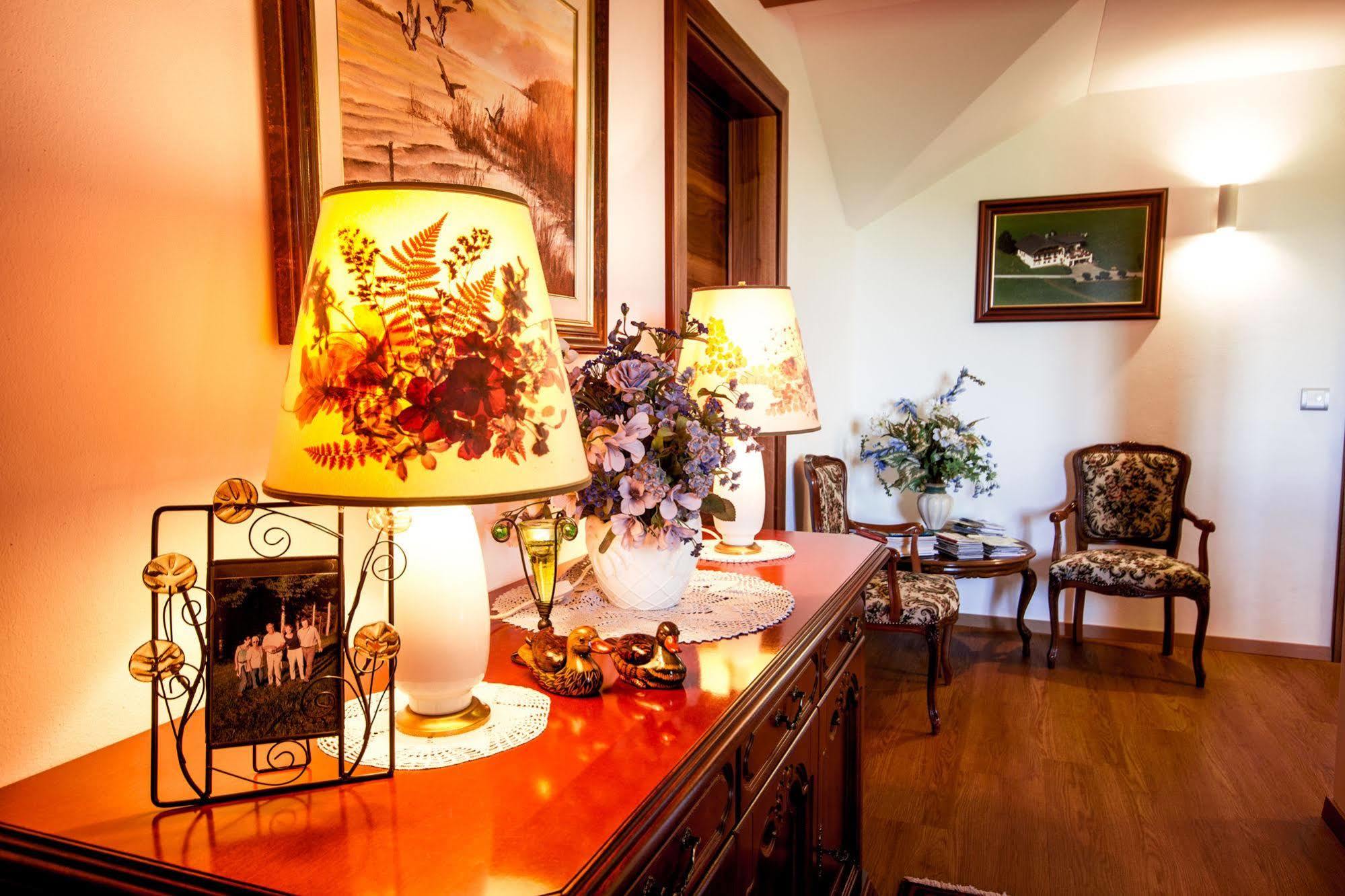 Gaestehaus Stabauer 몬드시 외부 사진